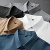 Camisas casuais masculinas com textura com nervuras, sem costura, elásticas, manga curta, camisa social para homens, negócios, escritório, ajuste fino, moda masculina, azul sólido