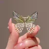 Pins broszki mody gradient kryształowy motyl broszka broszka dragonfly dla kobiet akcesoria biżuterii Prezenty 230621