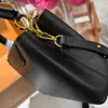 10A Quallity Luxurys Bag Bag Womens Capucines MM حقيبة جلدية حقيقية محفظة Crossbody أكياس التسوق أكياس الكتف حقائب اليد محفظة حقيبة تحمل حقيبة 2 الحجم