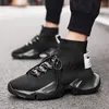 Spring Hot Mesh Black Mesh Shoes Men Respirável Leve Tênis Chunky Masculino Confortável Macio Casual Shoes Men Plus Size 47