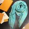 Schals 2023 Schal Designer Mode Echt Halten Sie hochwertige Schals Seide Einfache Retro-Stil-Accessoires für Damen Twill Scarve 11 Farben V-Schal mit Box 7PN2