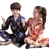 Familjsmatchande kläder pojkar Silk Pyjamas Autumn Winter Long Sleeve Children's Cloth Girl Sleepwear Set Girls Pyjamas Set for Kids Pyjamas Set 230621