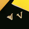 Kvinnorörhängen Designer Letter V Ear Stud Armband Halsband Set 18K Gold Plated Crystal Earring för bröllopsfest smycken Tillbehör