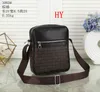 2023 Men's Crossbody Bolsa Carteiro Luxos Bolsas Designers Bolsas masculinas Estilo Clássico Bolsa fashion bolsas carteiro bolsa sacoche carteira feminina carteira maleta bolsa designer A210