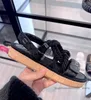 Paris Nouvel été sandales pour femmes cuir épissage corde de chanvre bout ouvert sandales gladiateur décontractées sangle collante designer de luxe pantoufle station plage chaussures plates