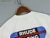 남자 티셔츠 2023SS Rhude T 셔츠 남성 여성 최고의 품질 느슨한 거꾸로 된 삼각형 페이싱 편지 간단한 인쇄 짧은 소매 t230621