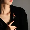 Pins Broschen Ajojewel Italien Emaille Brosche Flamingo Schmuck mit natürlichen Perlen Vogel für Frauen Männer Mode Geschenk 2023 230621