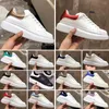 2023 Herrkvinnor Läder Casual Shoes Lace Up Comfort Pretty Shoes Men's Trainers Daily Lifestyle Skateboarding Shoes Storlek 35-45 A21