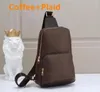 Avenue Sling Bag Mens Designer 5a skórzane torby na ramię Mans Projektanci Projektanci krzyża portfel Portfel Hobos Torebka TOTE TOTE BABAT BUMBAG 7 Kolor