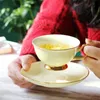 Tazze Piattini Wourmth Caffè in porcellana Bone di alta qualità con manico in oro Ceramica su tazza da tè avanzata smaltata e set regalo di lusso 230620