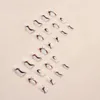 False Nails 24pcs 짧은 관이 불규칙한 줄무늬 잔물결 프랑스 디자인 웨어러블 가짜 인공 프레스 네일 팁