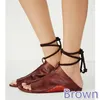 Sandaler Summer Women's Flat Pu Compound Fish Mouth Ankle Strap Metal Peep-Toe Fashion Casual Walking Woman Shoes