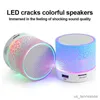 Mini högtalare Mini Portable Högtalare Bluetooth Trådlös bil Audio Dazzling Crack LED -lampor Subwoofer Supportkort USB -laddning för PC