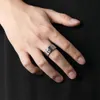 Bandringe Zweifarbiger Schädelkopf-Titanstahlring für Männer / Frauen Straße Hip-Hop Trendy Nische High-End-kreativer Charme Schwanzfingerschmuck