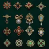 Pins Broches Barokke Vintage Goud Kleur Crystal Parels Pin Gem Hollow Geometrische Rechthoek Broche Kraag voor Vrouwen Sieraden 230621