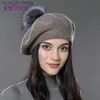 Ciesz się Kobiety Winter Classic French French Beret Wool Dnit Rzeczywisty futra poma beret kapelusz dla Lady Warm Fashion Pom Beret L230523