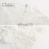 Kvinnors blusar skjortor som är predifree 2021 Summer White Lace Blue Top Short Sexig ärmlös spets virkning Kvinnlig blus Skjorta J230621