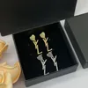 Pendientes de botón de diamante Diseñador para mujer Joyería de oro Pendientes con dijes de letras Clásico Cuelga Jewlery Lady Earring Earing Hoop Jewllery 236156C