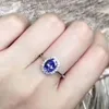 Anelli a grappolo Anello in pietra di tanzanite blu naturale S925 Gemma d'argento Moda Elegante Diana Rotondo Gioielli da donna per feste di matrimonio