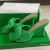 Designer Chaussures Habillées Soirée Satin Arc 9cm Daim Sandales À Talons Solides Été Blanc Vert Violet Clair Fines Talons Hauts Sexy Femme Taille De Chaussure 35-42 Avec Boîte