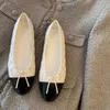 Sapatos sociais femininos de grife Balé Sapato raso Patchwork Tweed Gorgorão Pele de cabra Couro envernizado Sapatos com laço tamanho 34-40