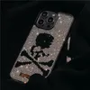 Luxury Sparkle Diamond Skull Vogue Phone Case For iPhone 14 13 12 11 Pro Max Hållbar glitter full skyddande mjuk stötfångare Rhinestone Stylish Back Coatch Sock Proofsäker