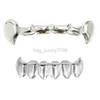 Hiphop Vampire Teeth Fang Grillz 18K Real Gold CZ Cubic Zirconia Diamond Dental Boca Grills Brace Up Bottom Tooth Cap Rapper Body Jewelry para disfraces Fiesta de Halloween