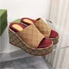 2023 sommer frauen Sandalen Mode Stickerei Leinwand Designer Hausschuhe Mädchen Leinwand Marke Luxus Sandalen Große Schuh Größen 35-45