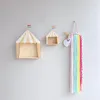 Figurines décoratives chambre d'enfant étagère en bois mur maison Design étagères en bois pour garçon fille décoration avec décor de drapeau d'or