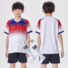 Andere sportartikelen Free socks Soccer uniform kids Boys Jersey Sublimation Set Girl jerseys Football Shirts jersey set Sports Uniform Training Suit 230621