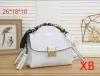 Designer lyxig axelväska handväskor förföljer kvinnors äkta lädermärke Croisette Tassel Handväska Crossbody Bag Medium Handle Tote