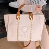 Saco de praia de lona de mão de luxo feminino bolsas clássicas mochilas grandes capacidade pequenos pacotes de corrente grande crossbody 708a loja de fábrica venda nos eua