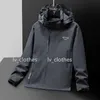 Moda masculina jaquetas mens suéteres designer windbreaker jaqueta à prova de chuva camisola impressão homens casaco camisa qualidade redonda manga longa carta