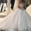 2023 Glitter Dubai Arabia Ball Gown Wedding Dresses Long Sleeves Beads Lace Appliqued Plus Size Custom Made Bridal Gowns Crystal R289E