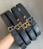 أحزمة مصممي رجالي أحزمة الأناقة الجديدة FASHIONS MEN CLASSY TOP FASHION Smooth Boxle Belt Classics Black Leisure Commerce Leather Belt