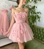 Zoete roze korte jurken strapless bloemen appliques mini staart homecoming jurk een lijn