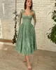 Elegant gröna hemkommande klänningar spaghetti spets prom party klänning te längd hemkomst klänning en linje