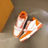 2023 Top Hot Luxury Designer Shoes Sneethers Mens 여성 송아지 가죽 하이 탑 레이스 부츠 무지개 트레이너 인쇄 가죽 모티프 빈티지 트레이너