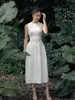 Abiti casual Donna Summer White Dress Runway Fashion Senza maniche Bottone con ricami floreali Eleganti abiti lunghi da festa 2023