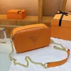 Klassieke kleurenketen Kleine vierkante tas Letter Solid color mode dameszak buitenlandse handel export messenger tassen