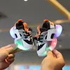 Sneakers Kinderen schoenen Herfst 1-6 jaar oude Koreaanse Stijl designer schoenen tennisschoenen zapatillas informales kant LED licht schoenen 230621