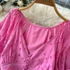 Casual klänningar vintage ihåliga utbredda kortärmad klänning djupa V -knappar puffhylsa söta rosa långa klänningar för kvinnor robes femme 2023