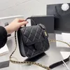 Designer-Handtasche Channell Bag 22K Damen Black Diamond Grid Lacquer Leder Handheld Namensschild Tofu Poor Bag