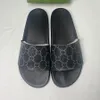 Designer Sandals Slippers Slides Chaussures Chaussures hommes et femmes Modèles de couple classiques d'été extérieurs de grande taille de grande taille Tendance décontractée manteau pantoufles de plage taille