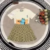 23 Yeni Giyim Seti Bebek Kız Tasarımcı Elbise Çocuklar Lüks Giyim Setleri Kız Etek Çocuk Klasik Giysileri Setleri Mektup Giysileri Yarım Kollu Takım