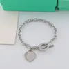 Pulseira de amor de designer t para homens e mulheres pulseira de moda pulseira de aço inoxidável de alta qualidade acessórios de viagem para férias designer de joias presentes