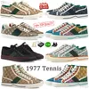 ローラーシューズシューズキャンバスカジュアルテニス1977 Luxurys Digner Womens Shoese Italy Green and Red Web Stripeラバーソール