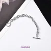 Bracelet Clic H à vendre Titanium Steel Ot Bracelet Round Men and Women's Fashion Couple Ins Cool Style 2023 Nouveaux vêtements simples avec boîte cadeau 2A6R