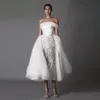 Stylish Overskirt mantel Bröllopsklänningar pärlor av axeln korta strand brudklänningar te längd satin vestido de novia249s