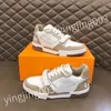 2023 Luxury Designer sneakers Plate-forme shoes Pop color matching Running Shoes thick sole trend light fashion all match color cool casual lace-up Dad shoes